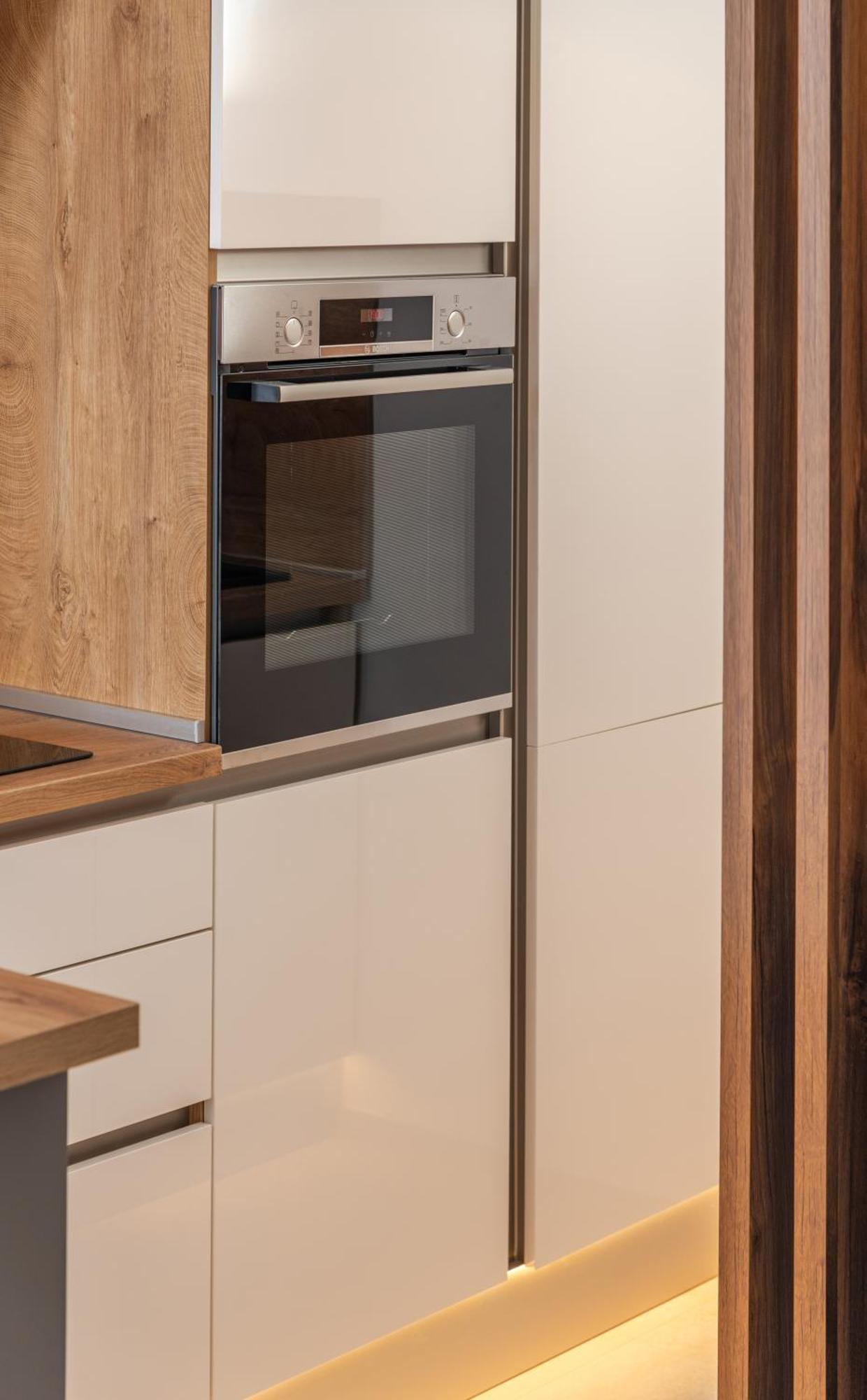Cro.Lo Modern Retreat Apartment Split Bagian luar foto