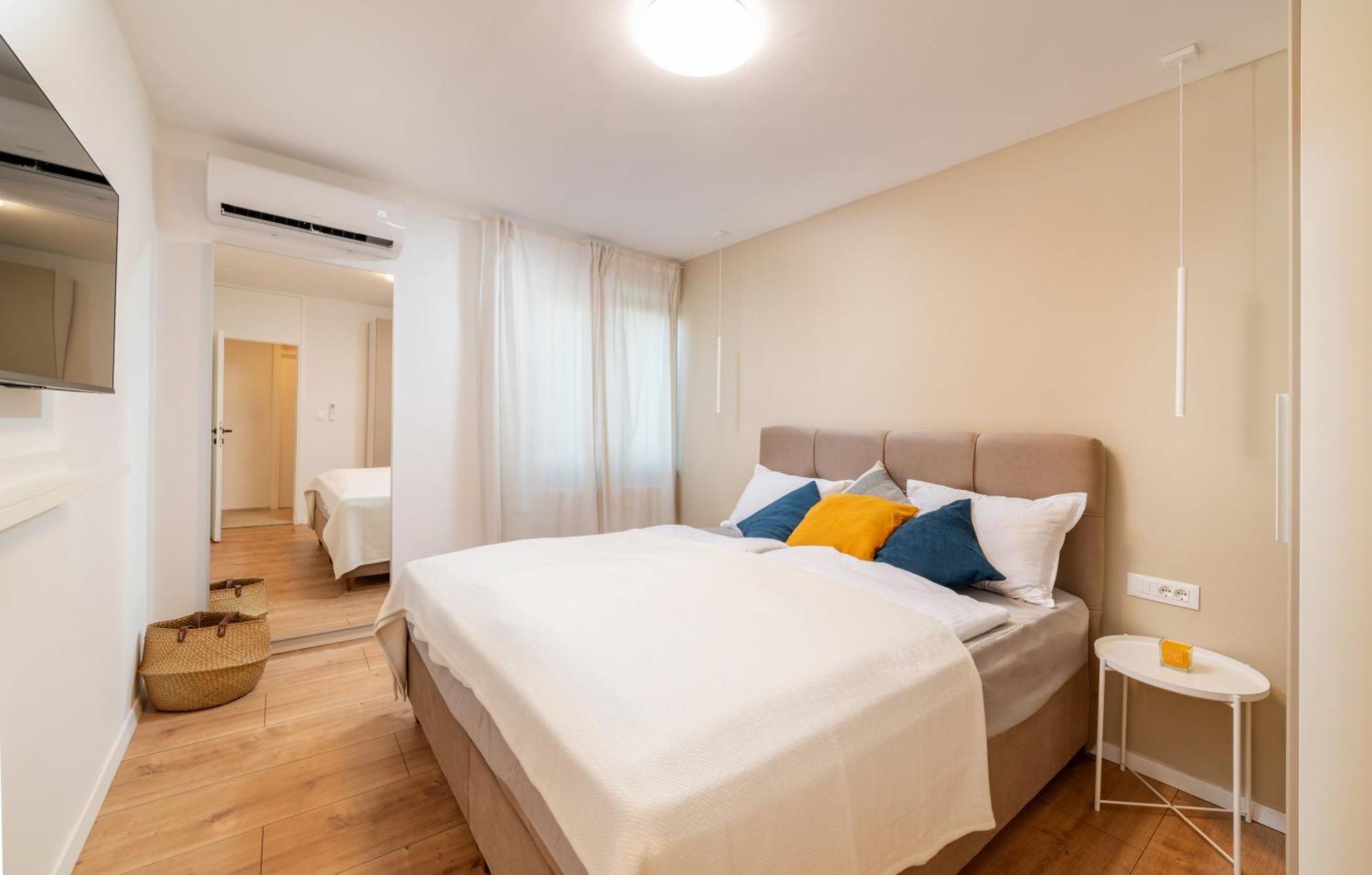 Cro.Lo Modern Retreat Apartment Split Bagian luar foto